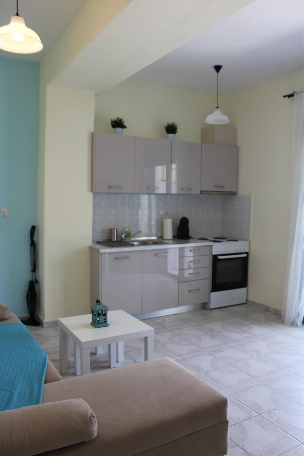 Analev Apartment Néa Péramos Bagian luar foto